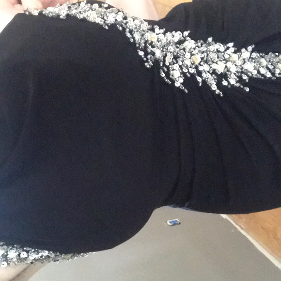 Prom Dress - Picture 2 of 5